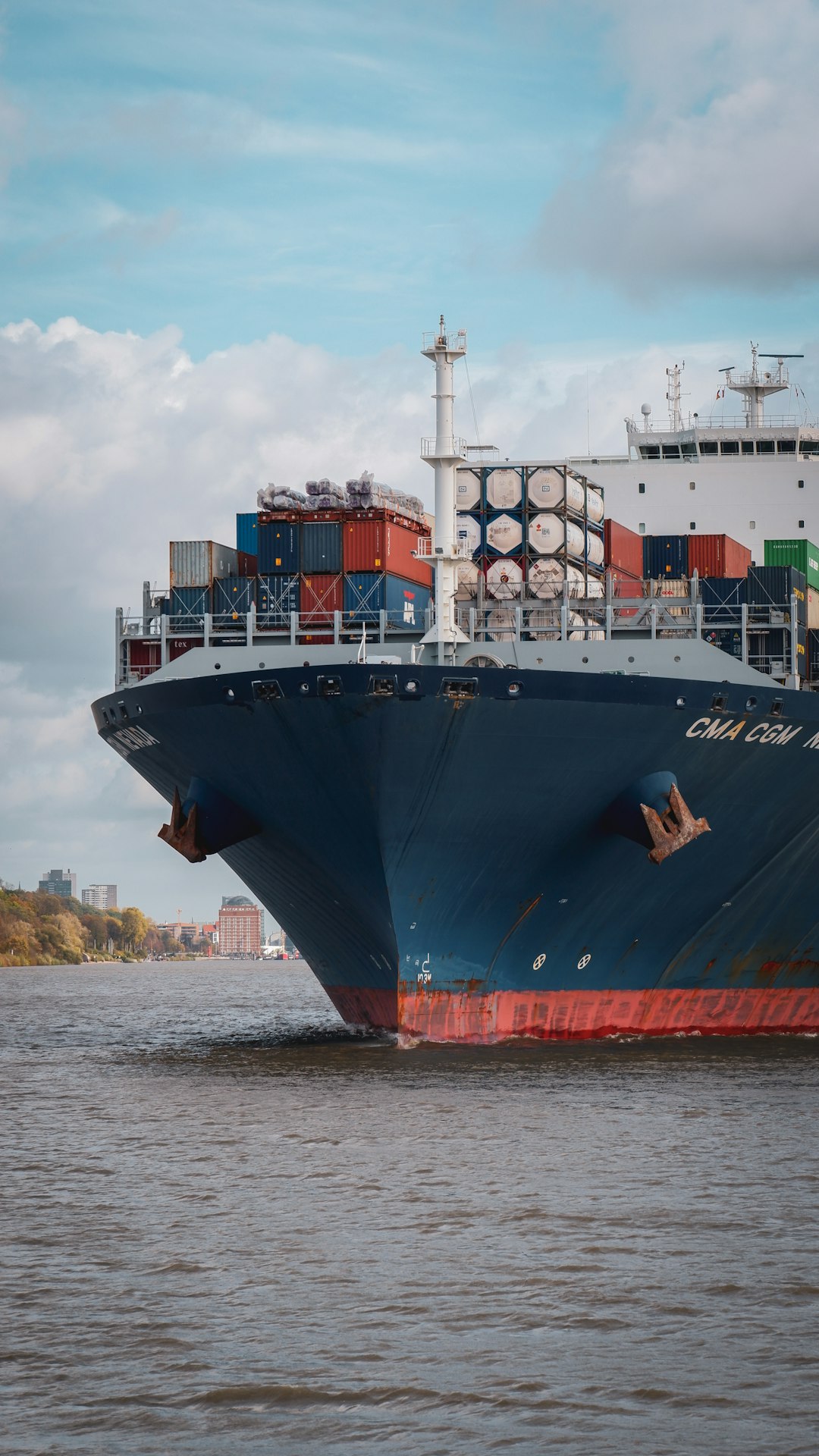 container. ship.